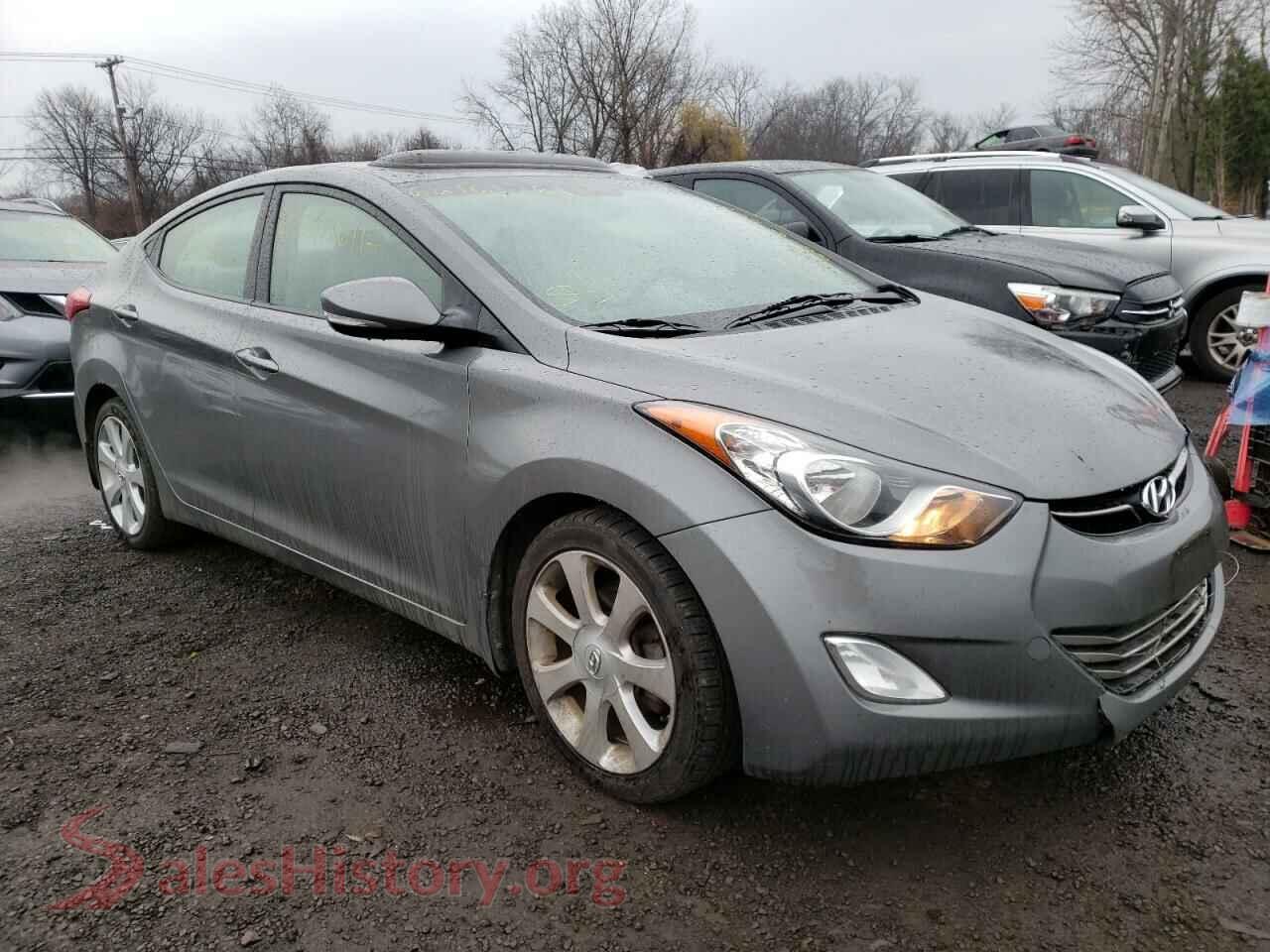 2013 HYUNDAI ELANTRA — VIN 5NPDH4AEXDH266744