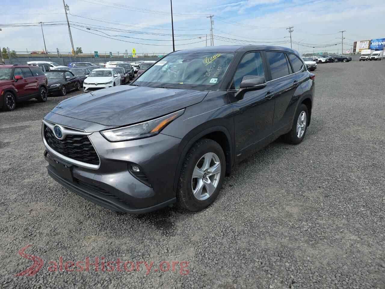 2023 TOYOTA HIGHLANDER — VIN 5TDBBRCHXPS111896