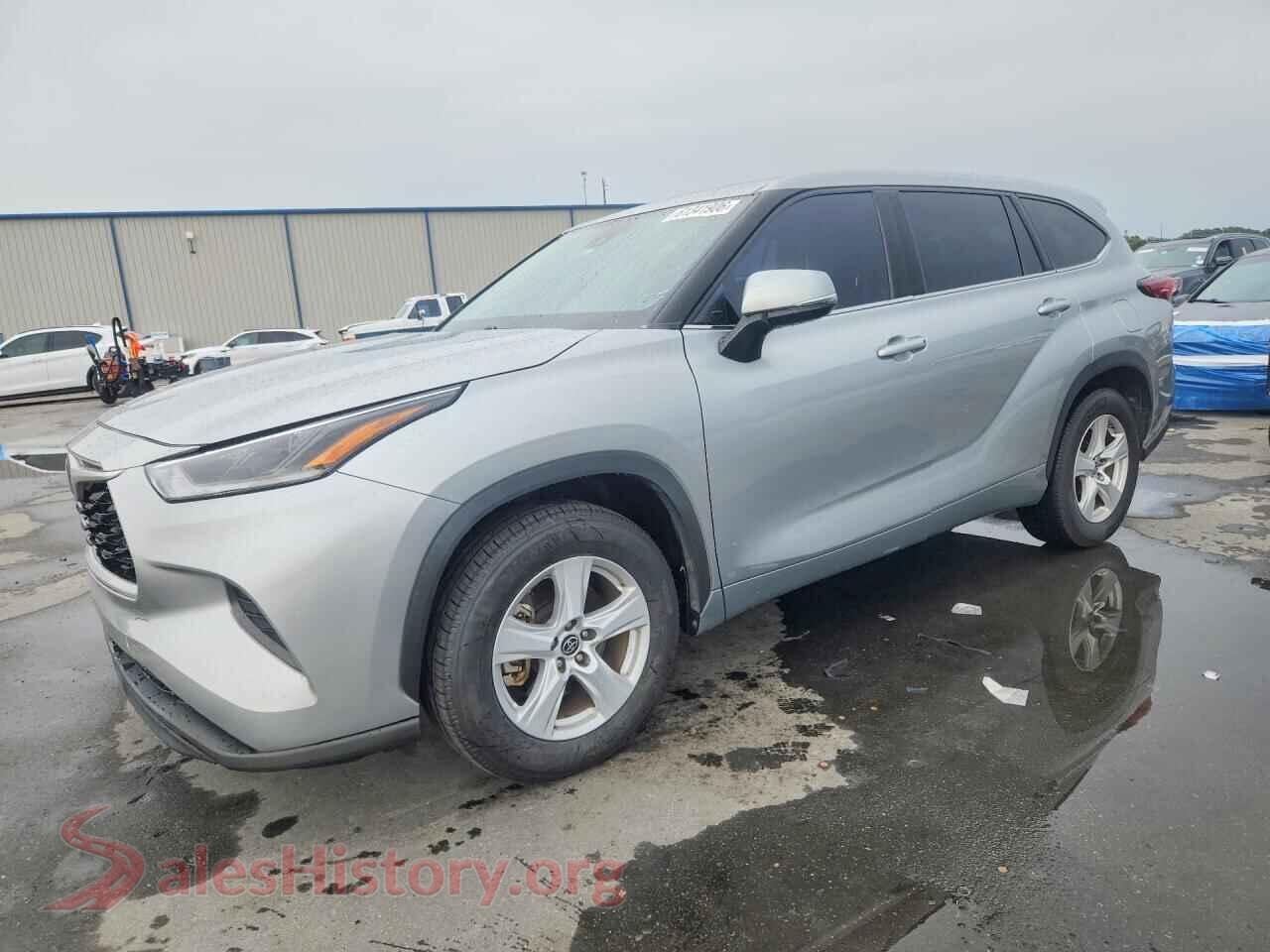 2021 TOYOTA HIGHLANDER — VIN 5TDCZRAH7MS069461