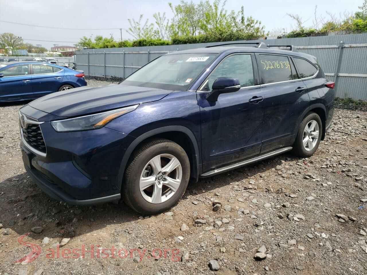 2022 TOYOTA HIGHLANDER — VIN 5TDCZRBH0NS582664