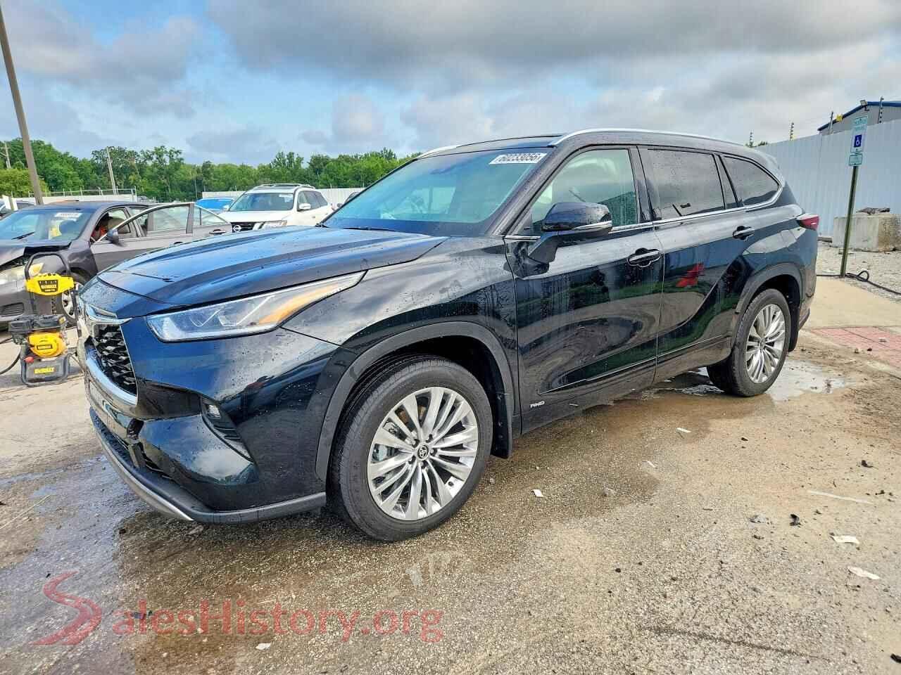 2026 TOYOTA HIGHLANDER — VIN 5TDEBRCH0TS708840