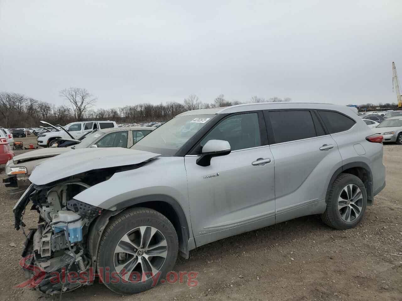 2021 TOYOTA HIGHLANDER — VIN 5TDGBRCH4MS515617