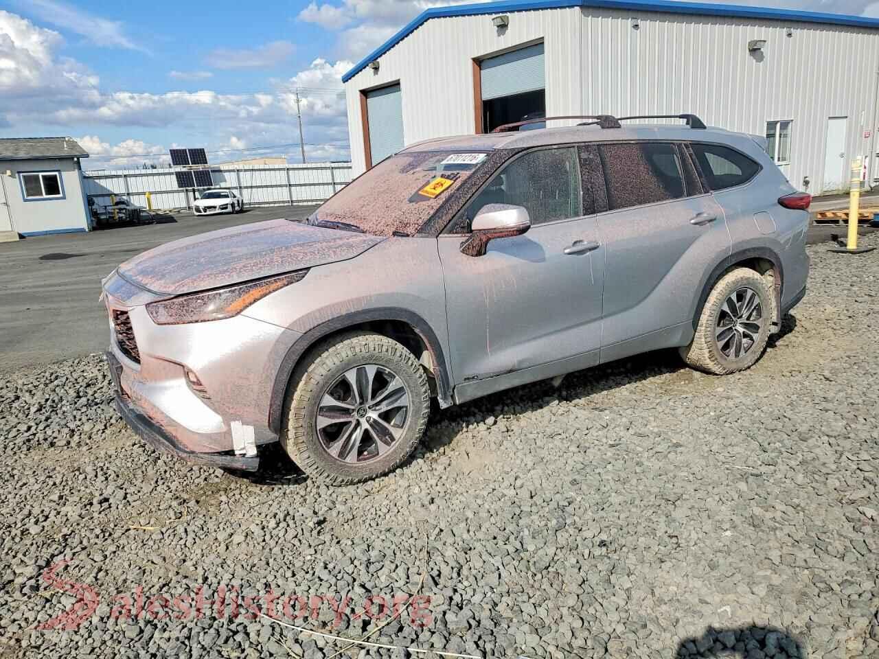 2022 TOYOTA HIGHLANDER — VIN 5TDGBRCH6NS542562