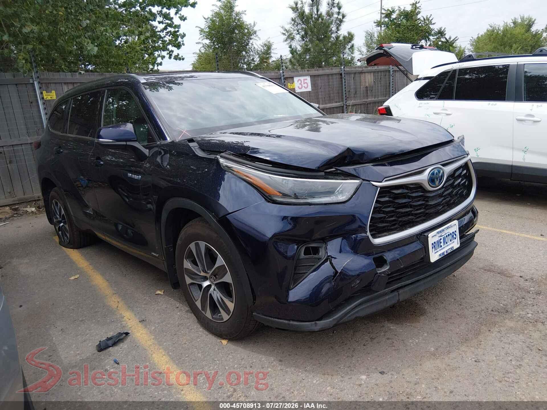 2021 TOYOTA HIGHLANDER — VIN 5TDGBRCH9MS067052