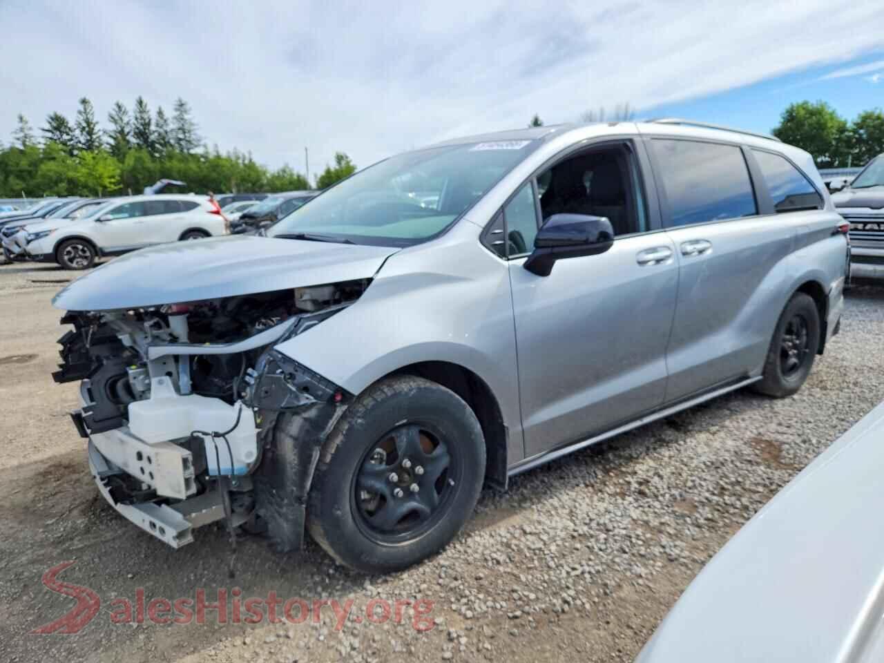 2025 TOYOTA SIENNA — VIN 5TDGSKFC8SS215809