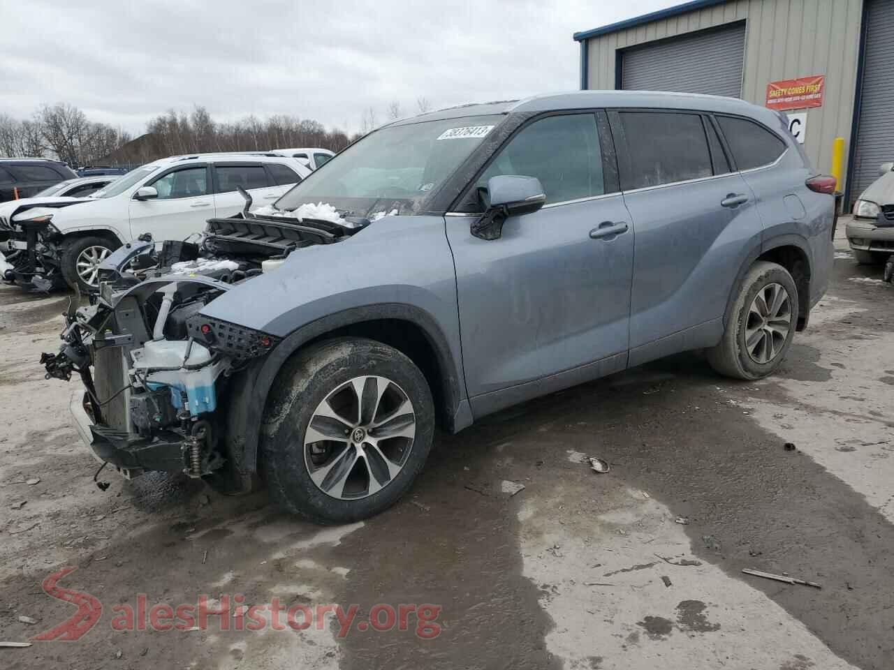 2021 TOYOTA HIGHLANDER — VIN 5TDGZRBH8MS111684