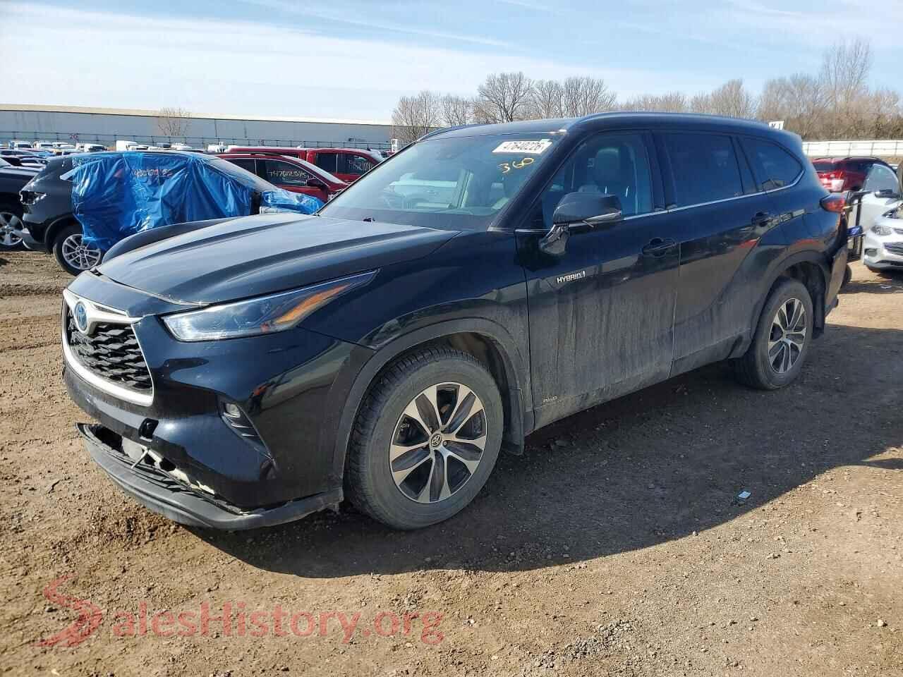 2021 TOYOTA HIGHLANDER — VIN 5TDHBRCH1MS518236