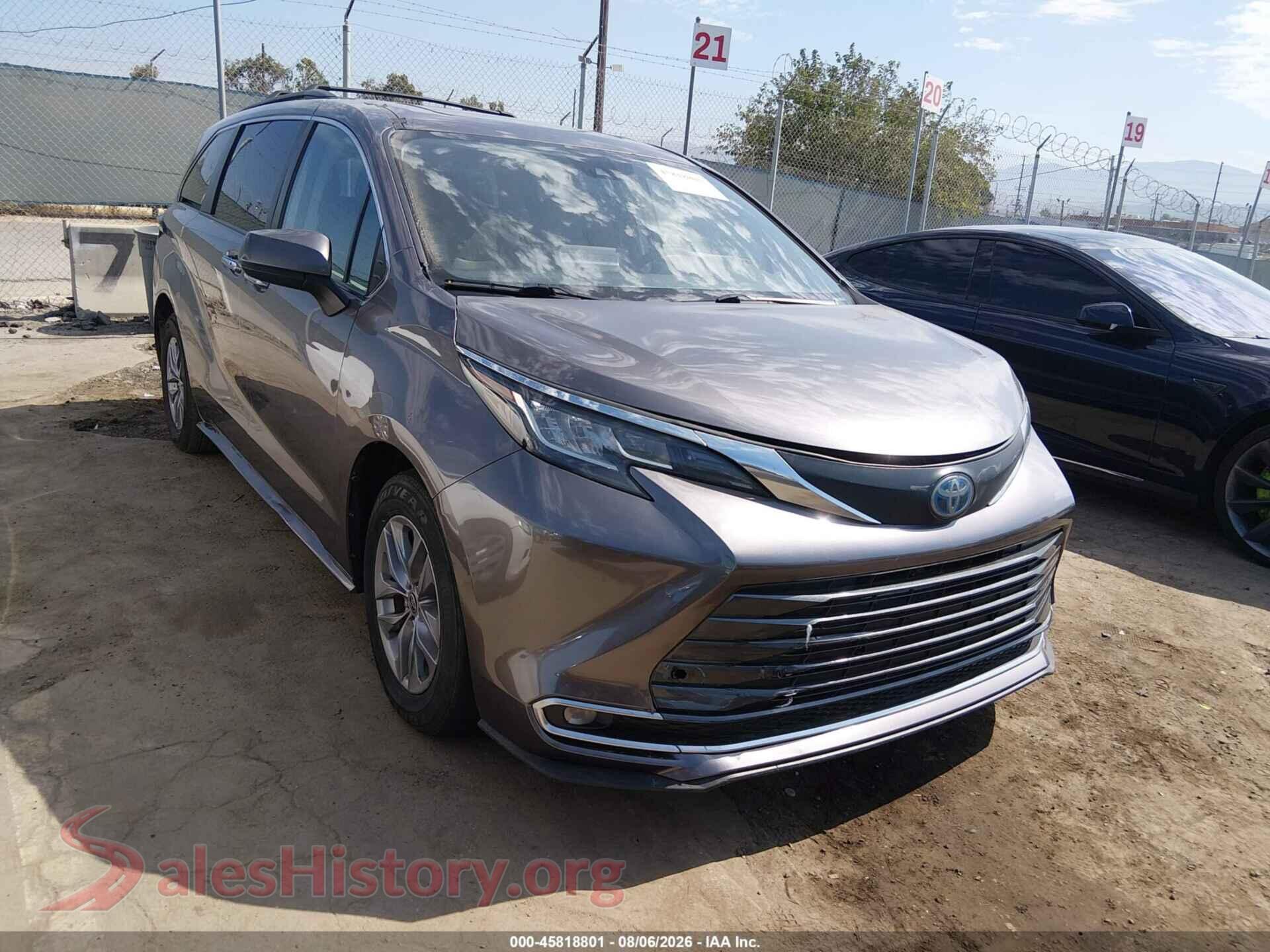 2022 TOYOTA SIENNA — VIN 5TDJRKEC5NS101046