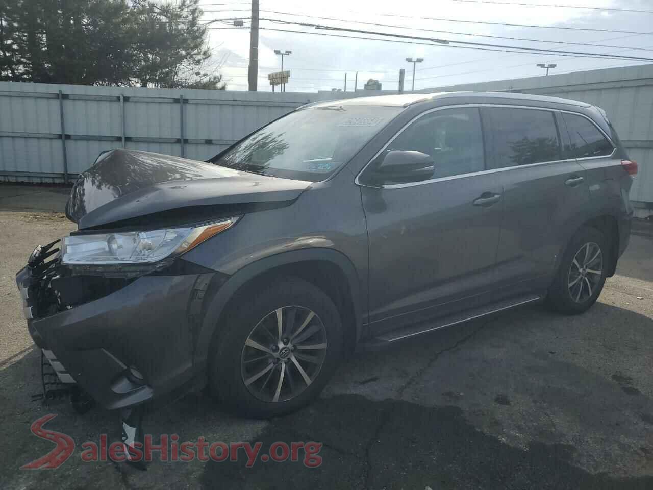 2017 TOYOTA HIGHLANDER — VIN 5TDJZRFH1HS384438