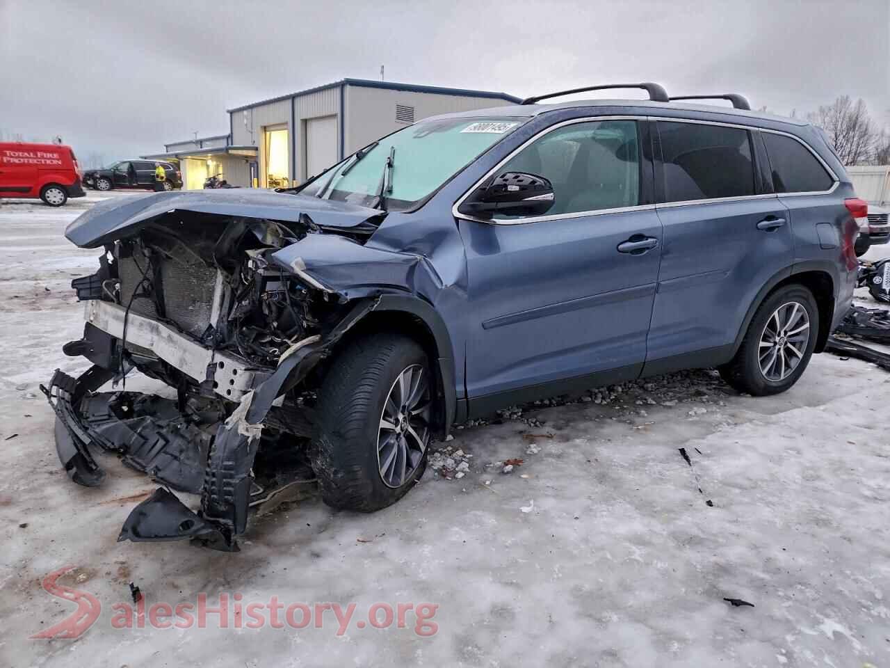 2019 TOYOTA HIGHLANDER — VIN 5TDJZRFH3KS722400