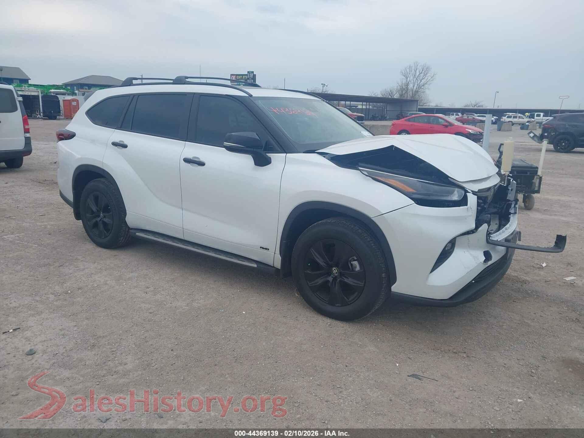 2025 TOYOTA HIGHLANDER HYBRID — VIN 5TDKBRCH0SS683956