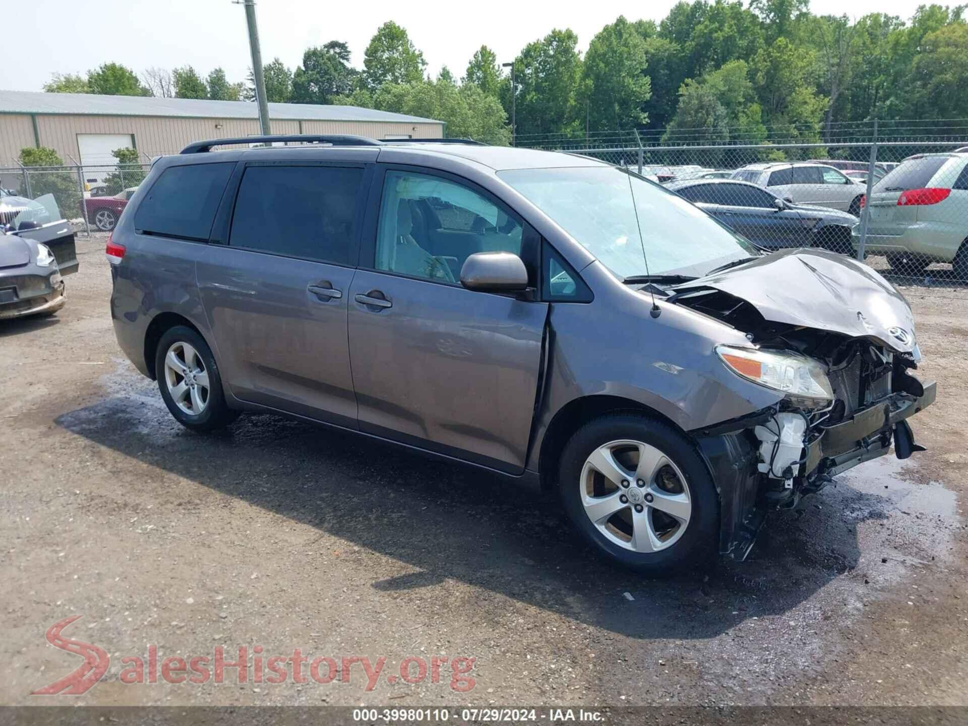 2014 TOYOTA SIENNA — VIN 5TDKK3DC0ES506974