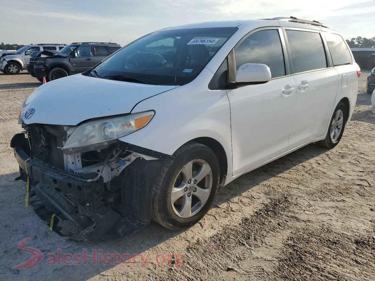 2015 TOYOTA All Models — VIN 5TDKK3DC3FS564806