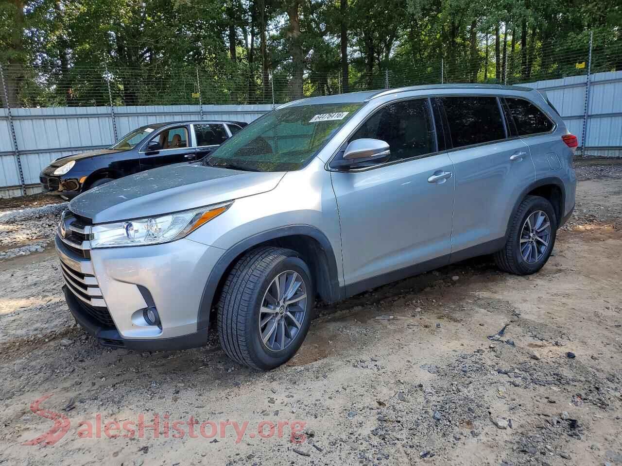 2019 TOYOTA HIGHLANDER — VIN 5TDKZRFH4KS566792