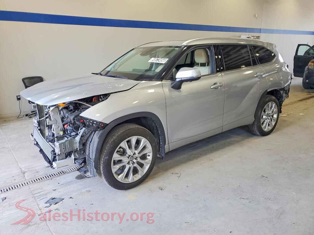 2025 TOYOTA HIGHLANDER — VIN 5TDXBRCH0SS664104