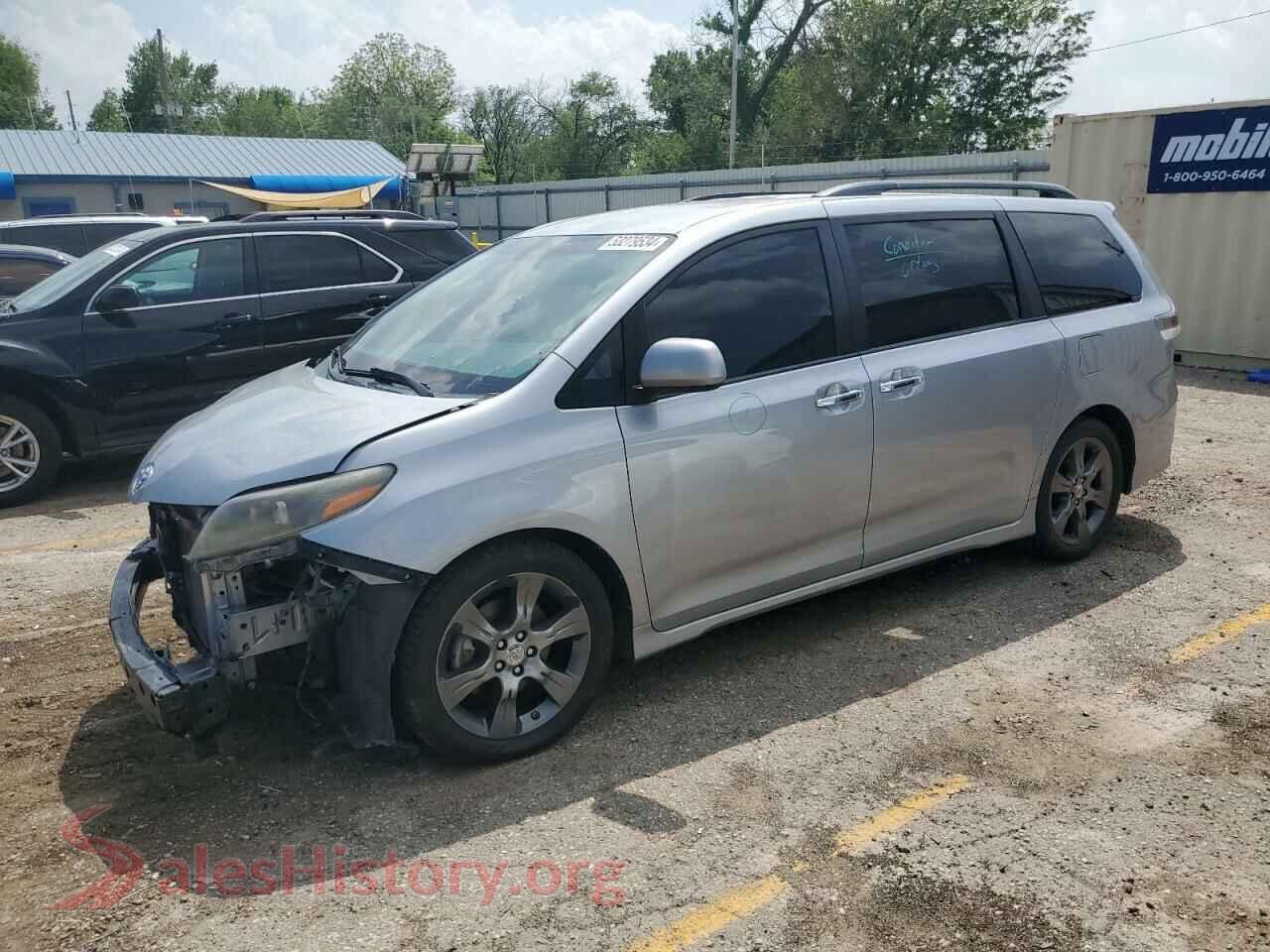 2015 TOYOTA SIENNA — VIN 5TDXK3DC8FS584975