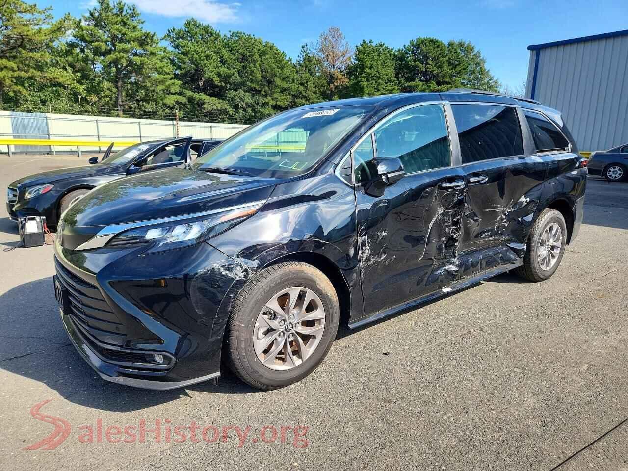 2026 TOYOTA SIENNA — VIN 5TDYSKFC7TS246149