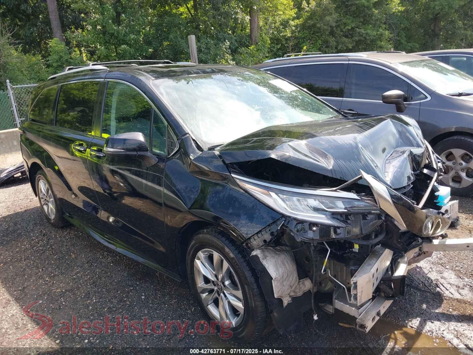 2022 TOYOTA SIENNA — VIN 5TDZSKFC3NS044402