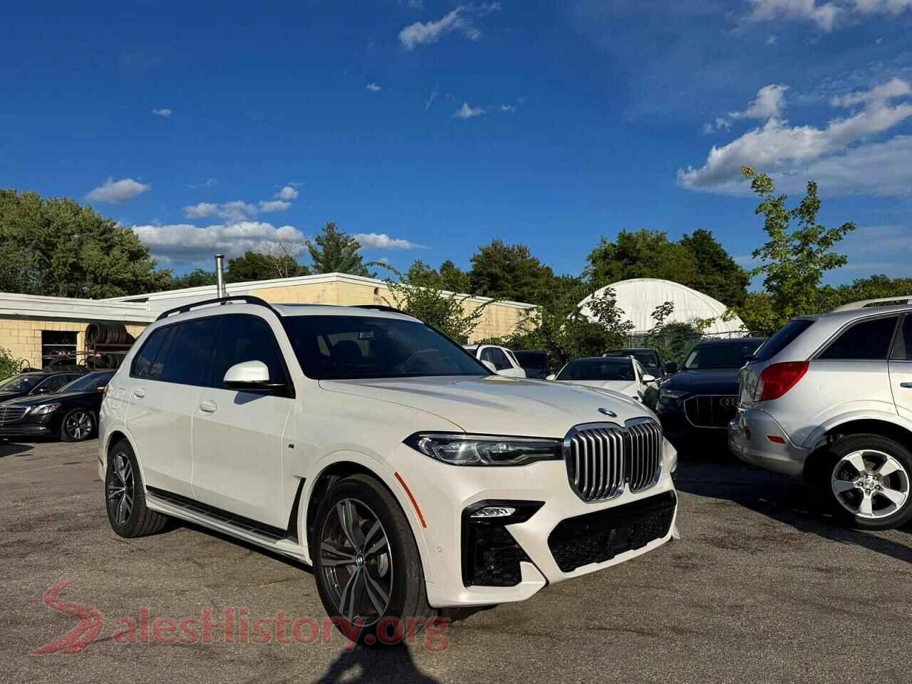 2020 BMW X7 — VIN 5UXCW2C04L9C25798