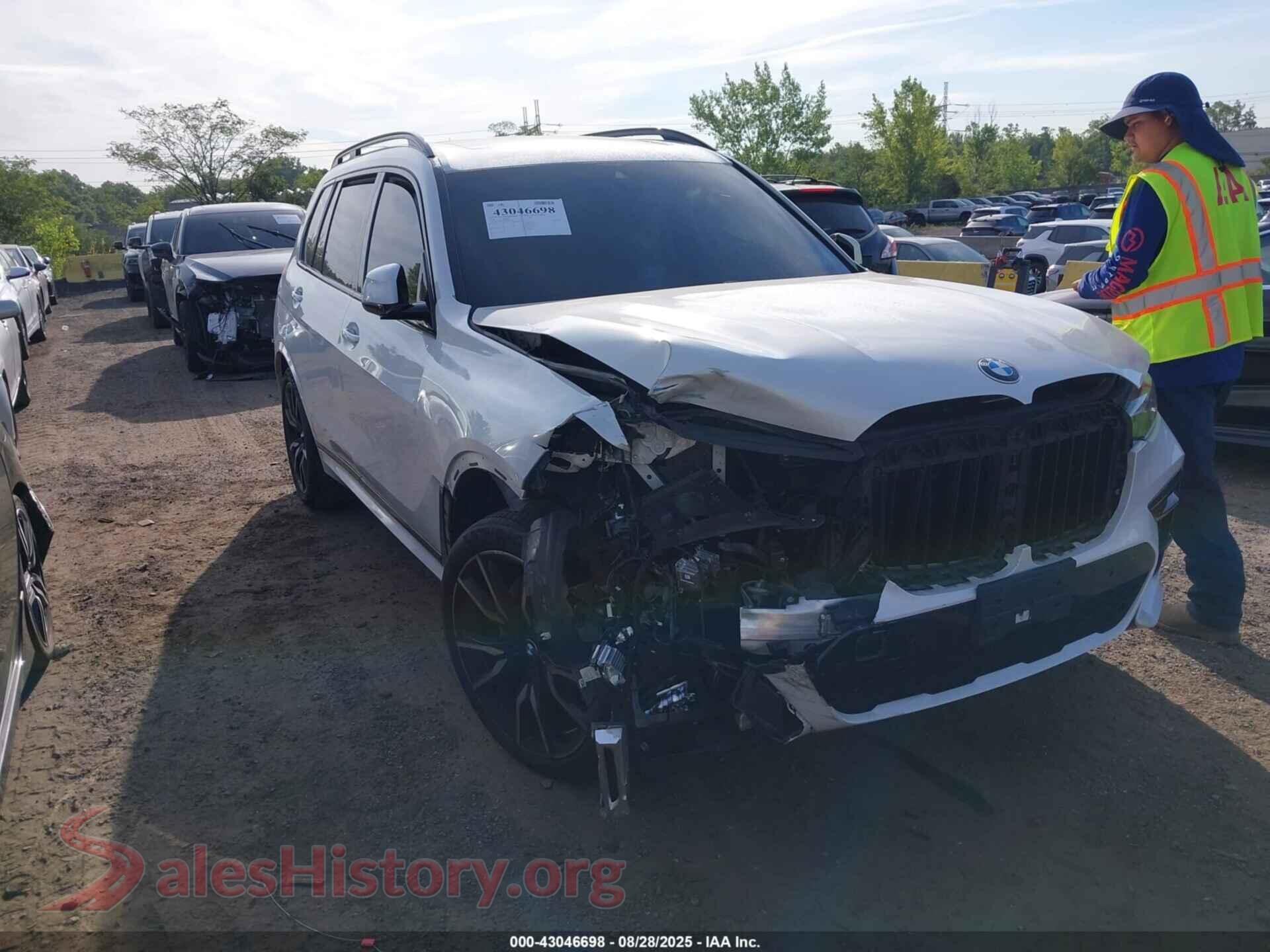 2021 BMW X7 — VIN 5UXCW2C06M9E80518