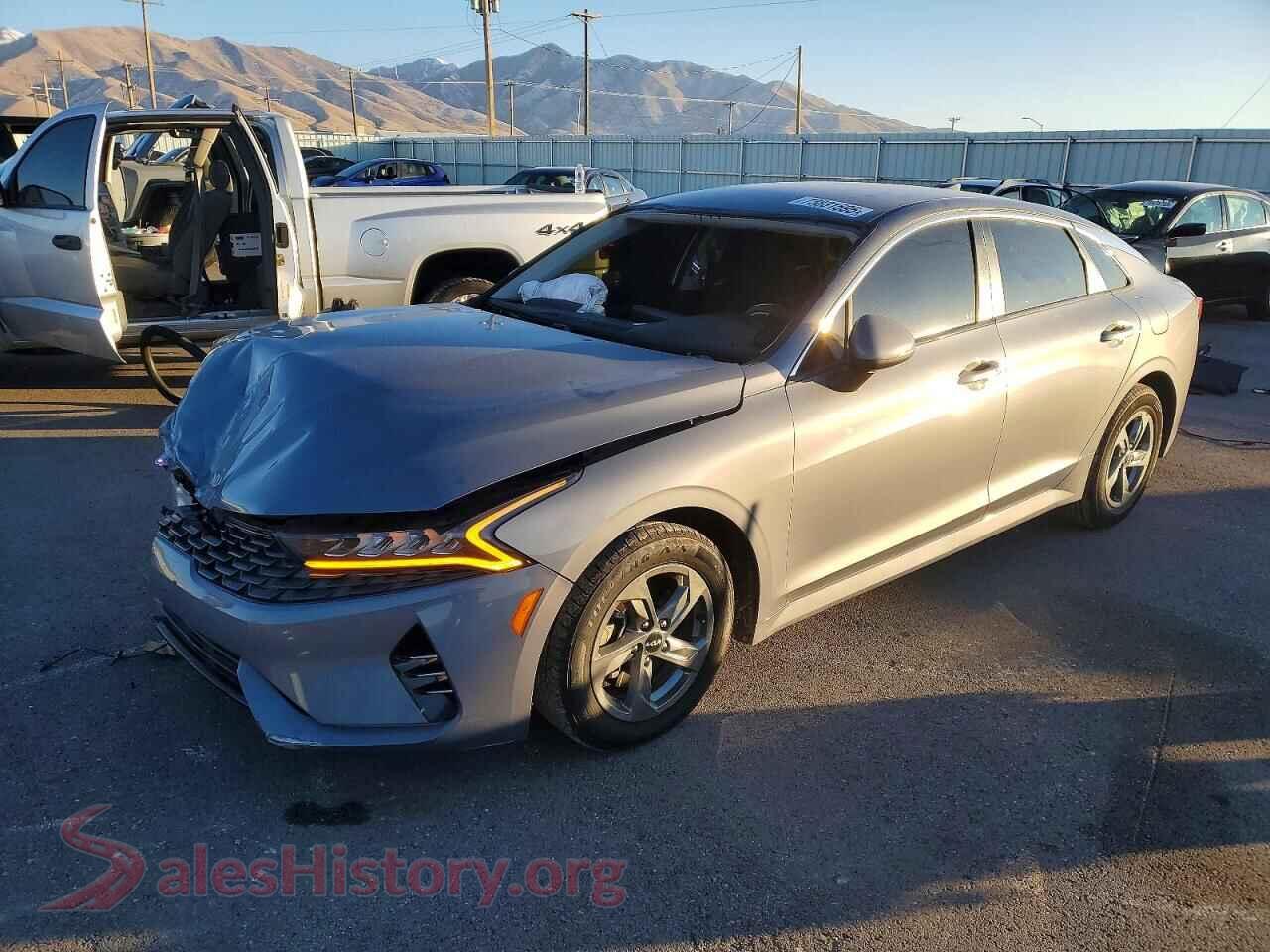 2022 KIA K5 — VIN 5XXG14J22NG136459