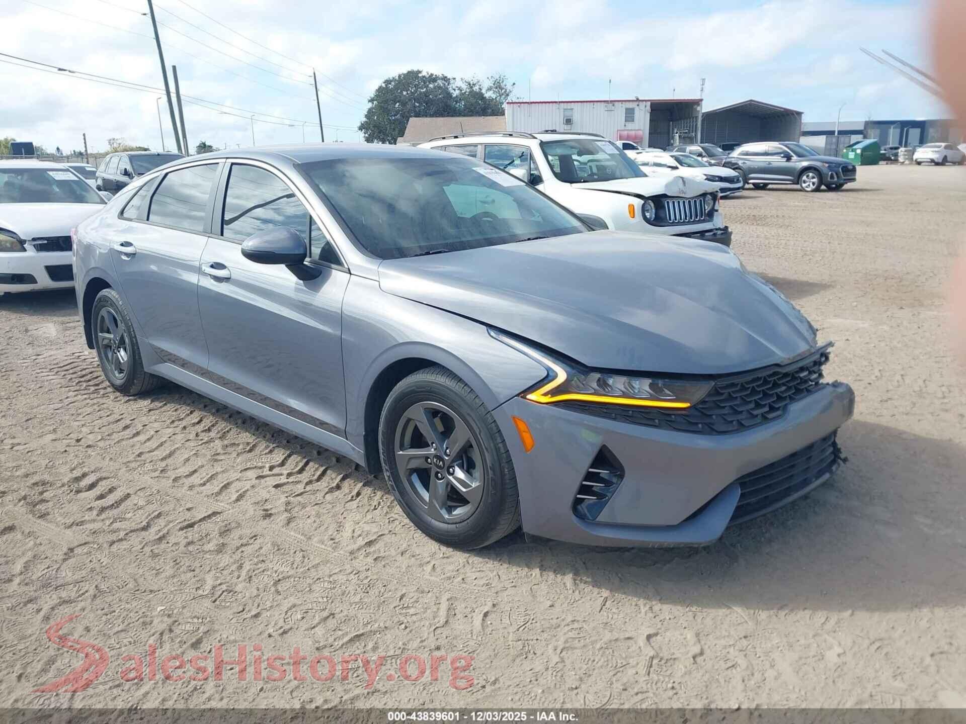 2021 KIA K5 — VIN 5XXG14J27MG014193