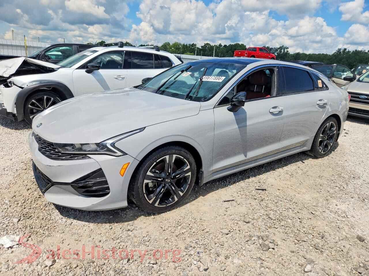 2021 KIA K5 — VIN 5XXG64J23MG056149