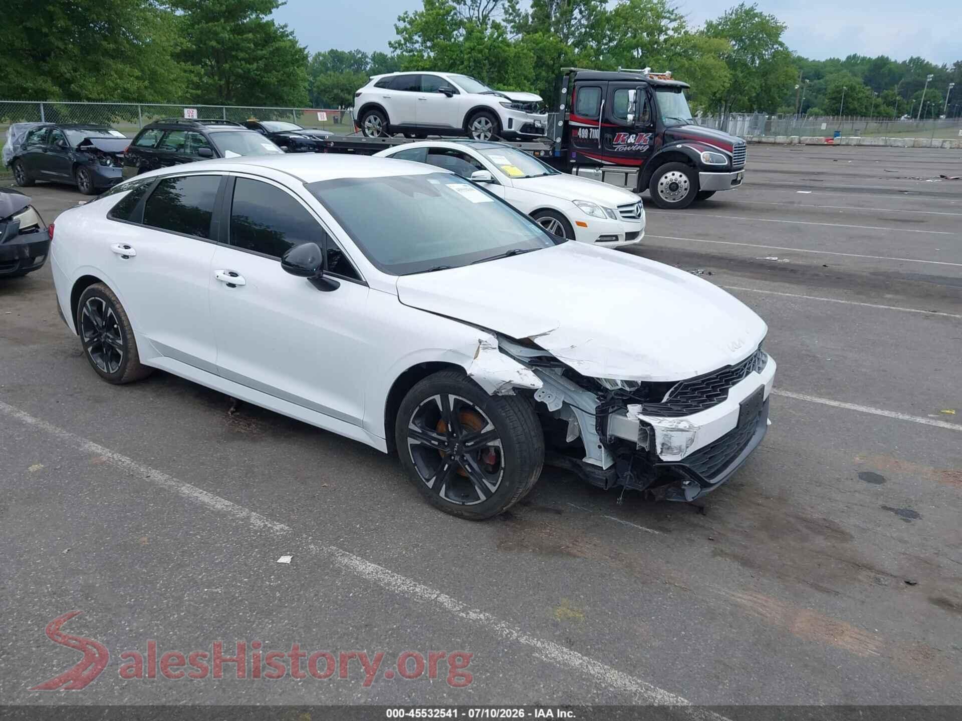 2022 KIA K5 — VIN 5XXG64J23NG086060
