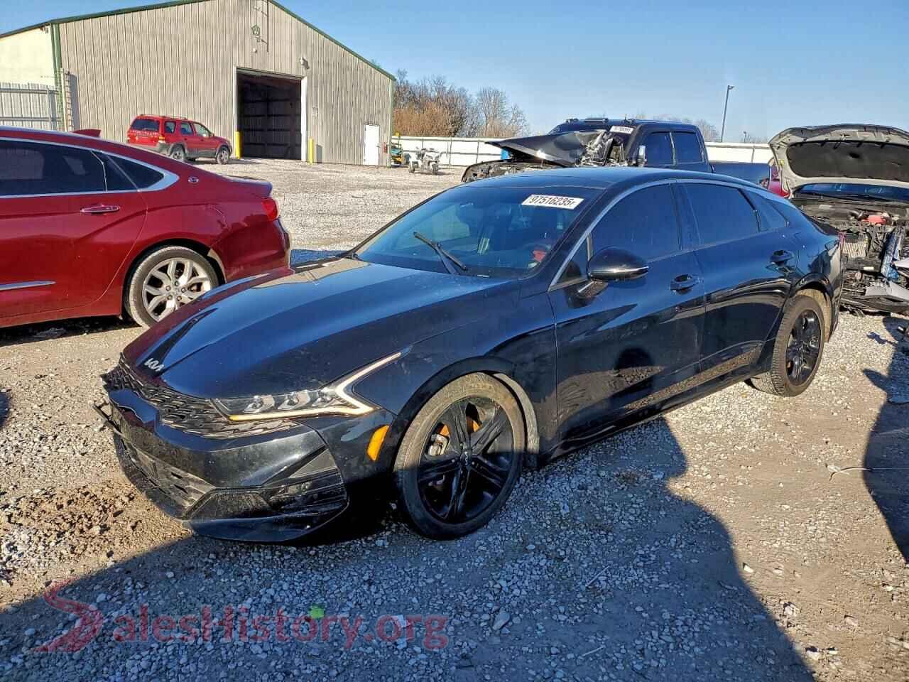 2022 KIA K5 — VIN 5XXG64J23NG122572