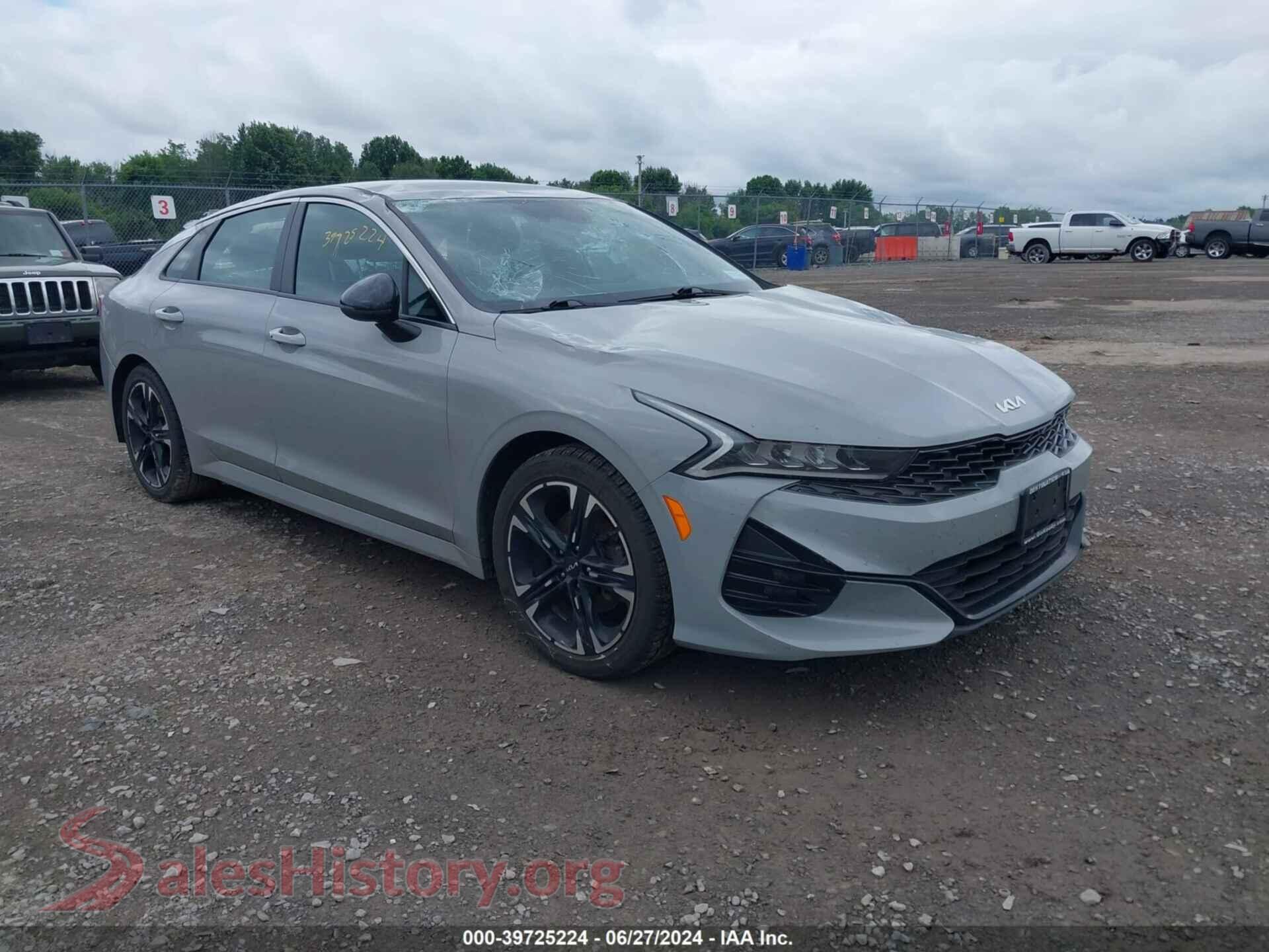 2022 KIA K5 — VIN 5XXG64J24NG143172