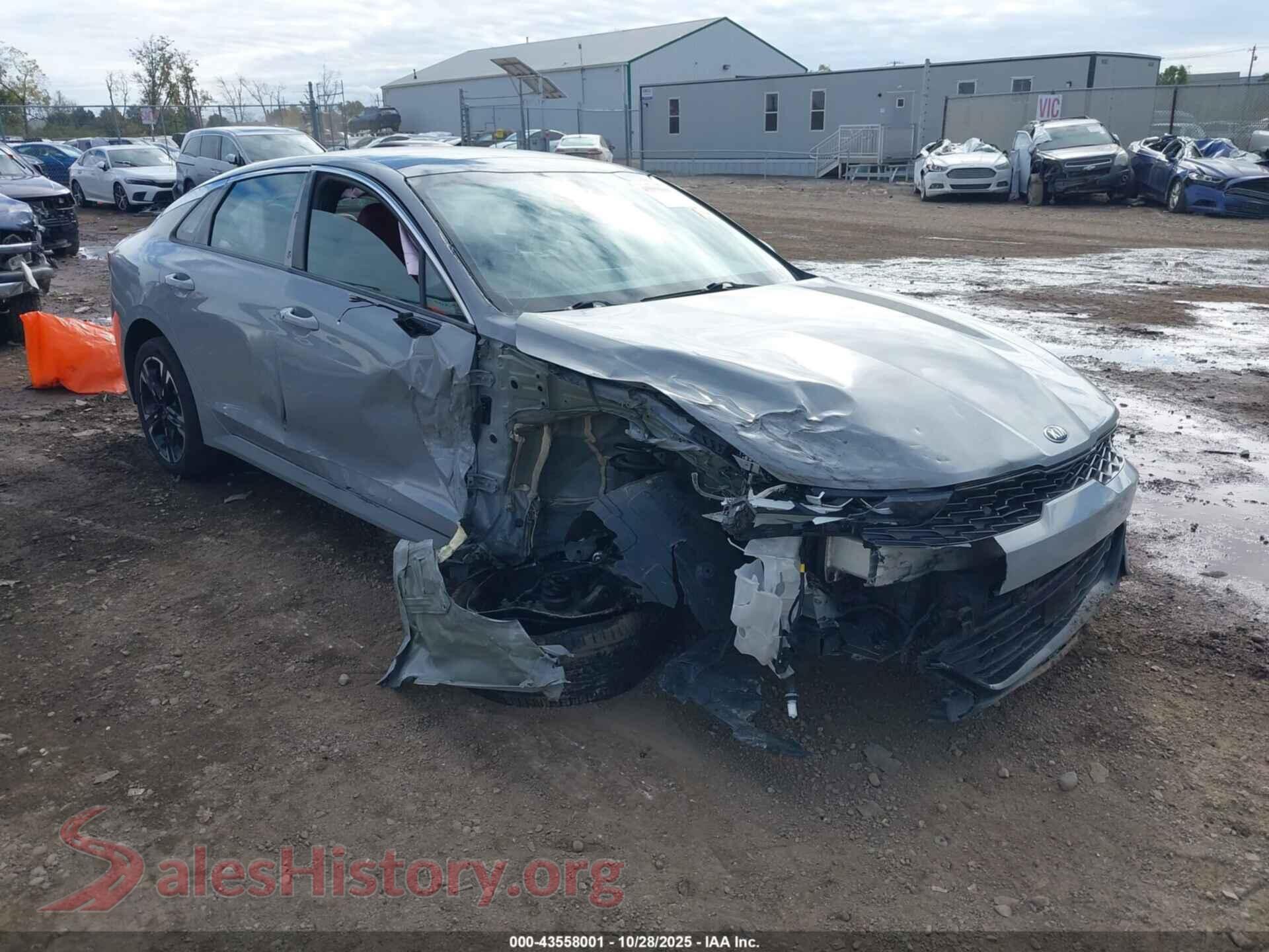 2021 KIA K5 — VIN 5XXG64J25MG049395