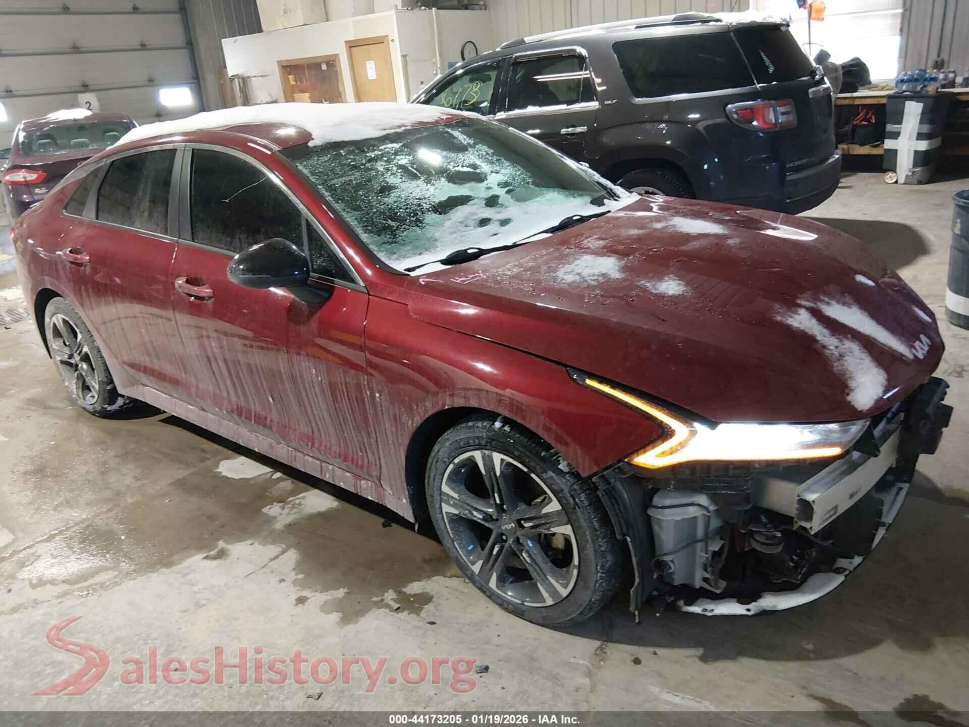 2022 KIA K5 — VIN 5XXG64J26NG095223