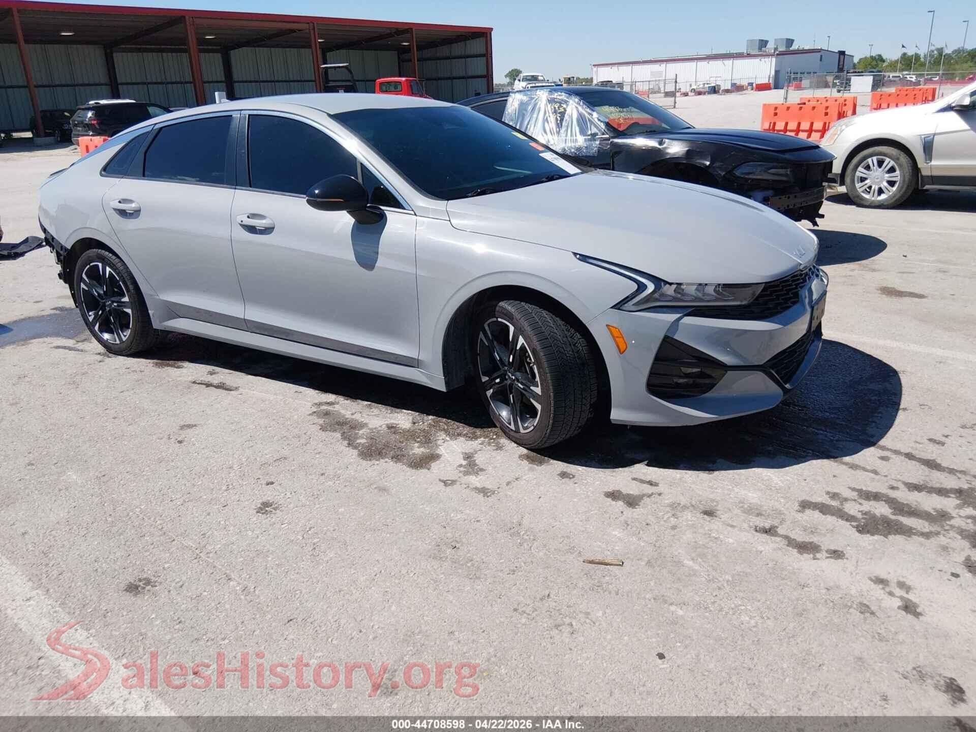 2022 KIA K5 — VIN 5XXG64J26NG166744
