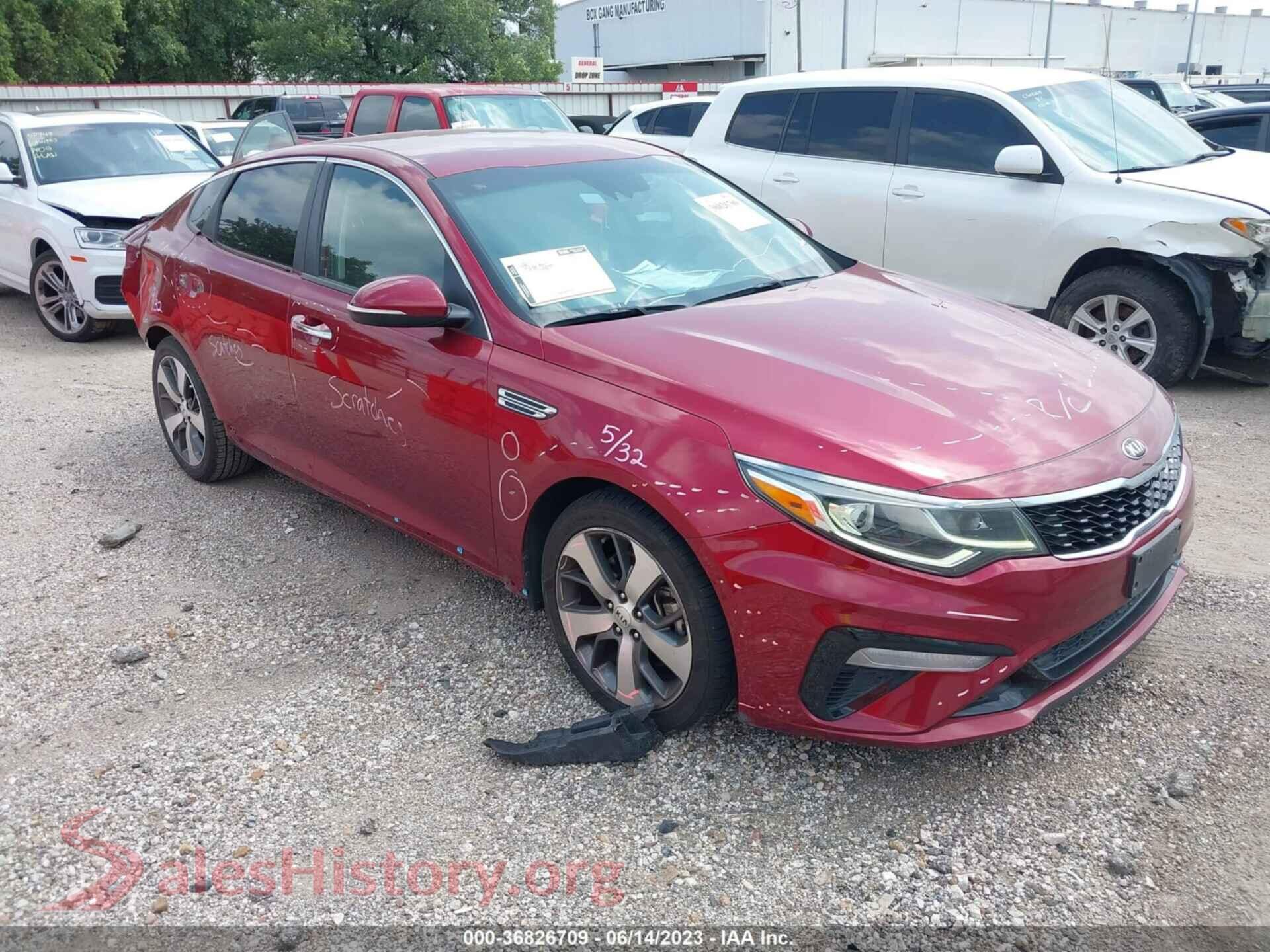 2019 KIA OPTIMA — VIN 5XXGT4L35KG314375