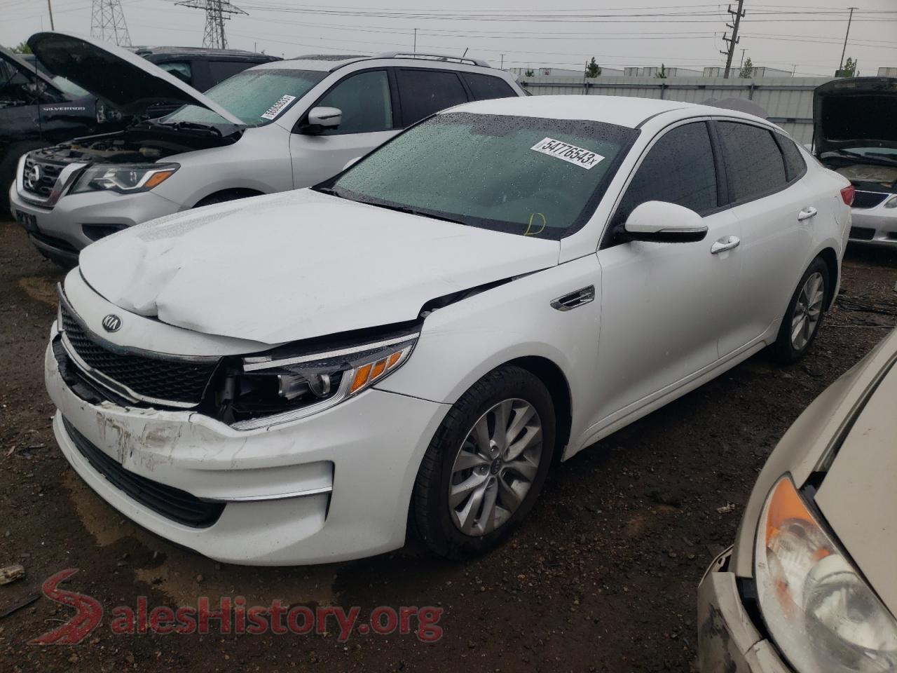 2018 KIA OPTIMA — VIN 5XXGT4L36JG268411