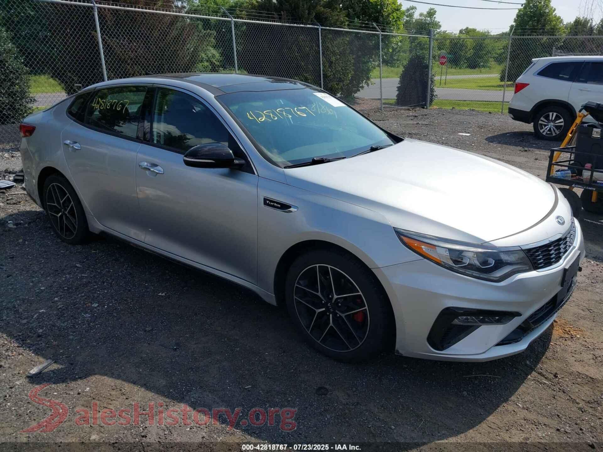 2019 KIA OPTIMA — VIN 5XXGW4L26KG366886