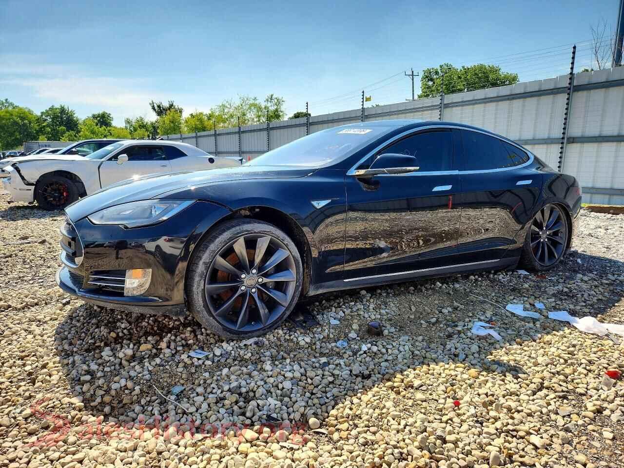 2013 TESLA MODEL S — VIN 5YJSA1BG5DFP03896