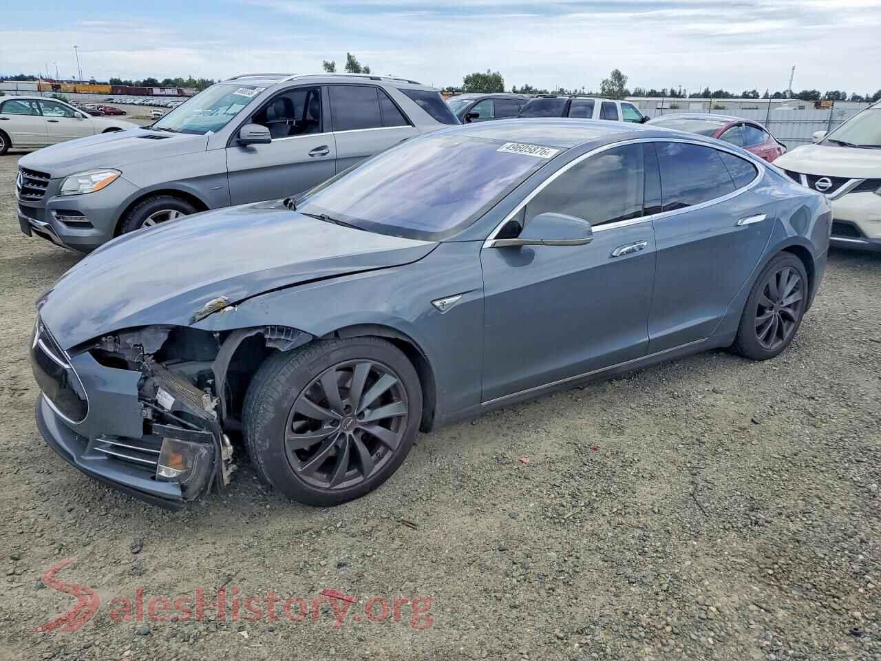 2013 TESLA MODEL S — VIN 5YJSA1CN3DFP28230