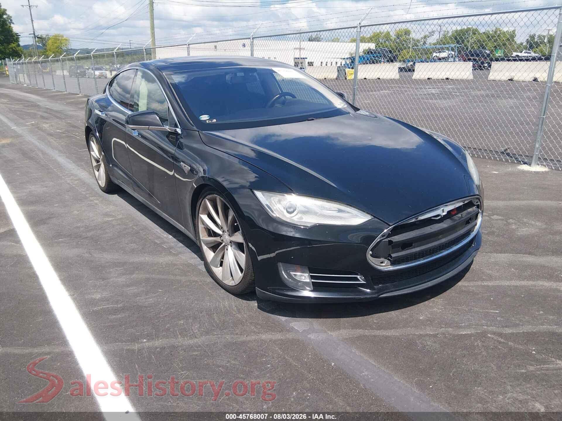 2013 TESLA MODEL S — VIN 5YJSA1CP8DFP06533