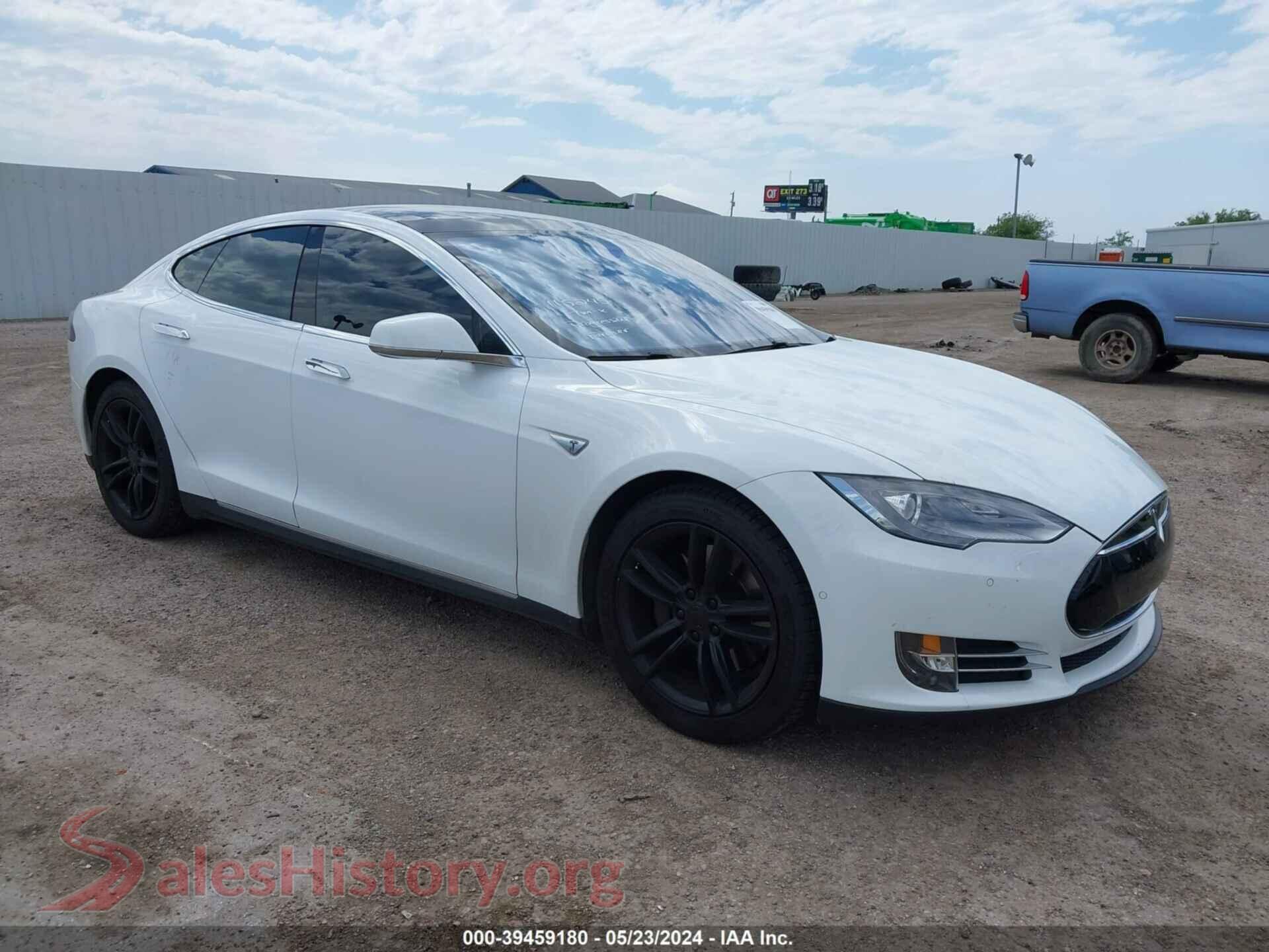 2015 TESLA MODEL S — VIN 5YJSA1E11FF115245