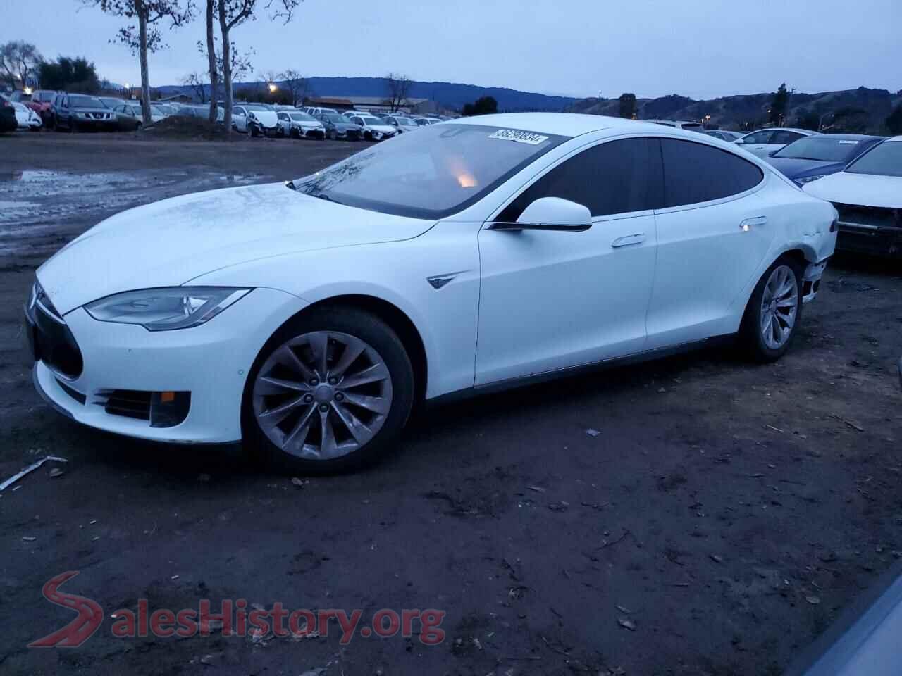 2016 TESLA MODEL S — VIN 5YJSA1E16GF133564