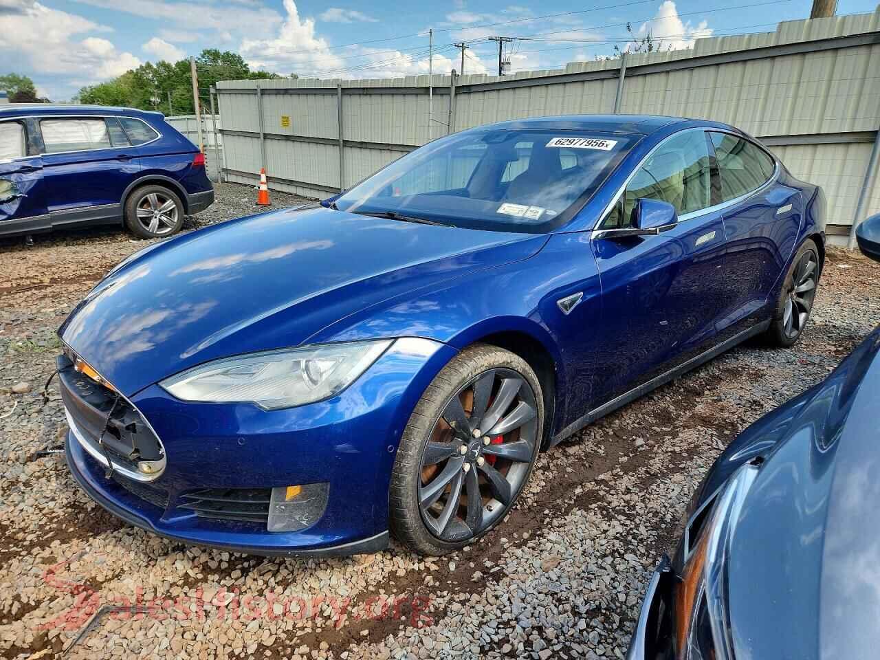 2015 TESLA MODEL S — VIN 5YJSA1E47FF114353
