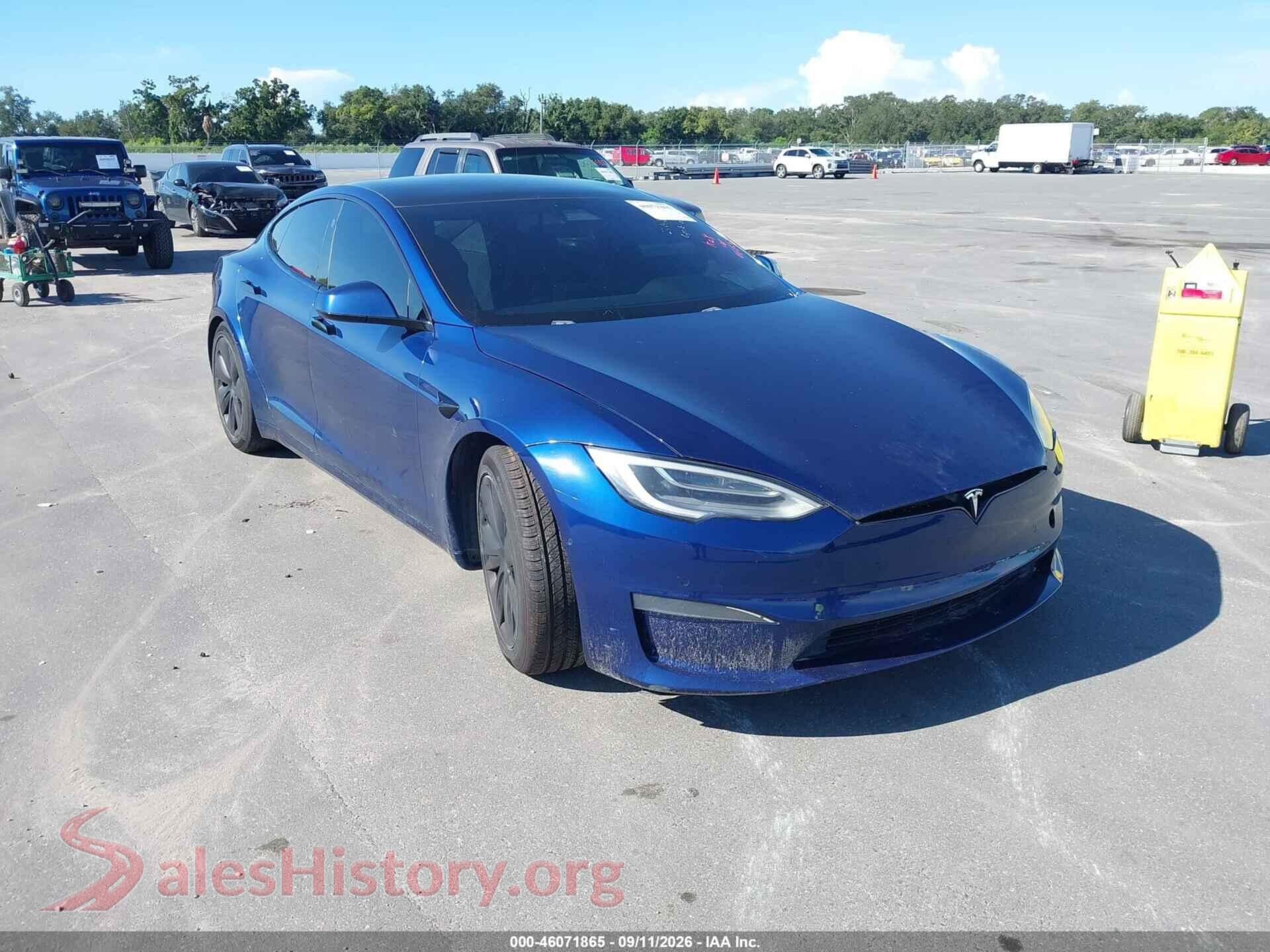 2021 TESLA MODEL S — VIN 5YJSA1E52MF428272
