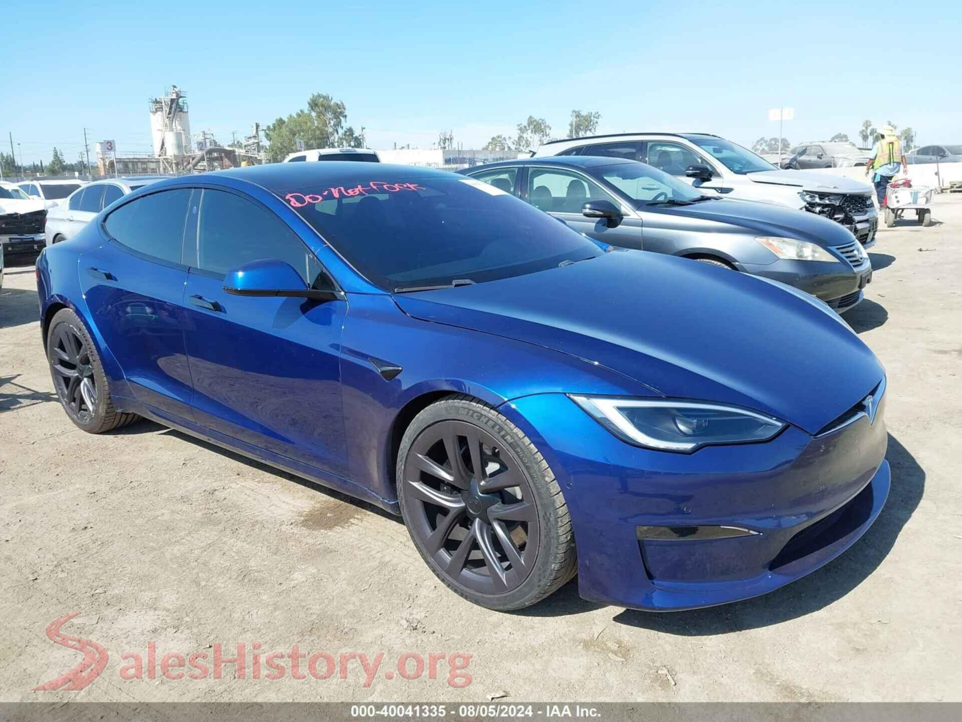 2021 TESLA MODEL S — VIN 5YJSA1E69MF452352