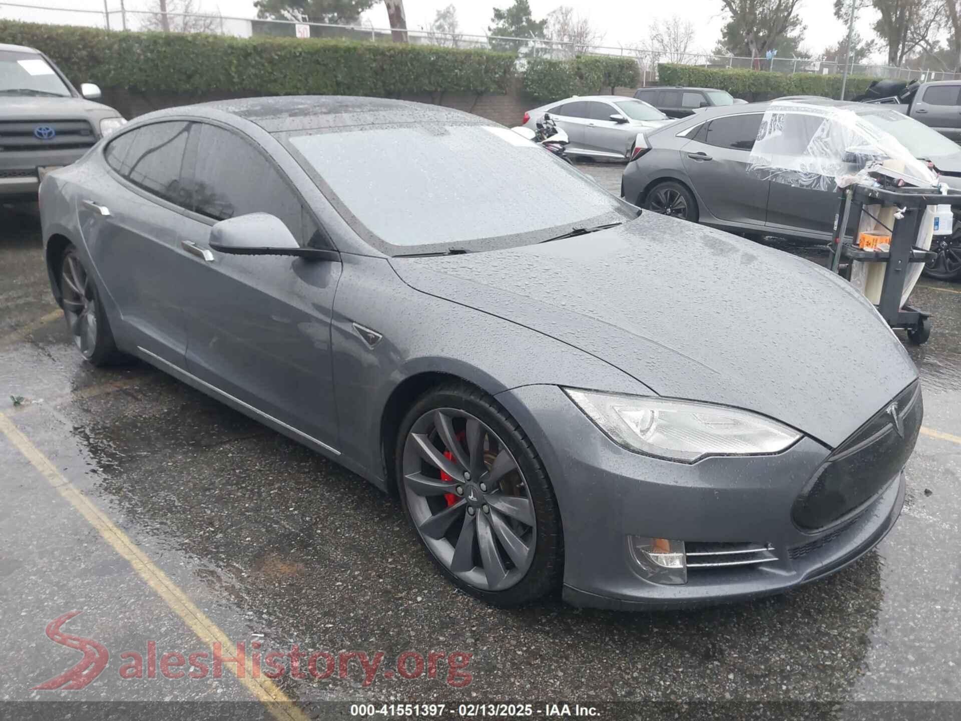 2014 TESLA MODEL S — VIN 5YJSA1H11EFP36091