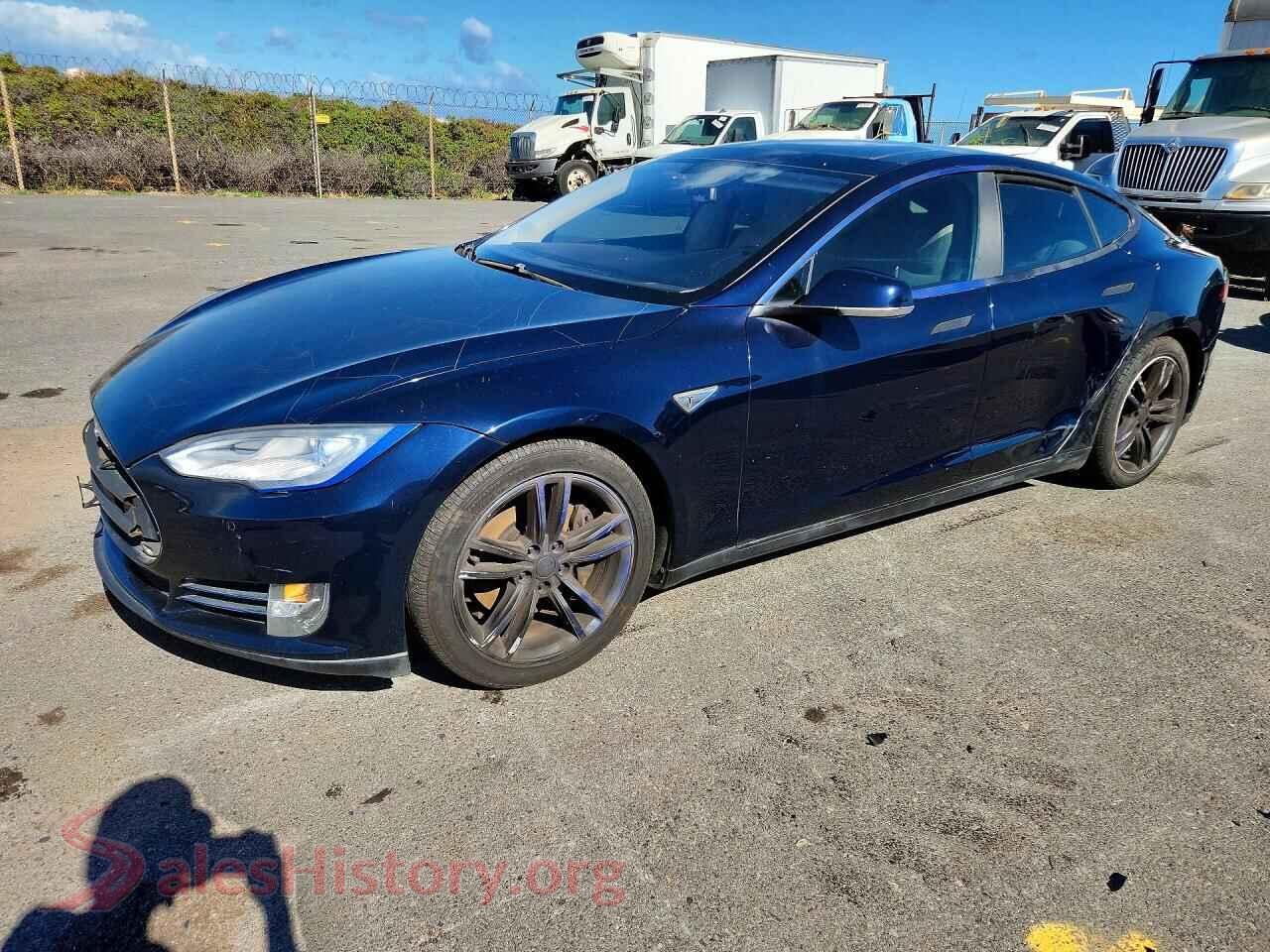 2014 TESLA MODEL S — VIN 5YJSA1H11EFP48094