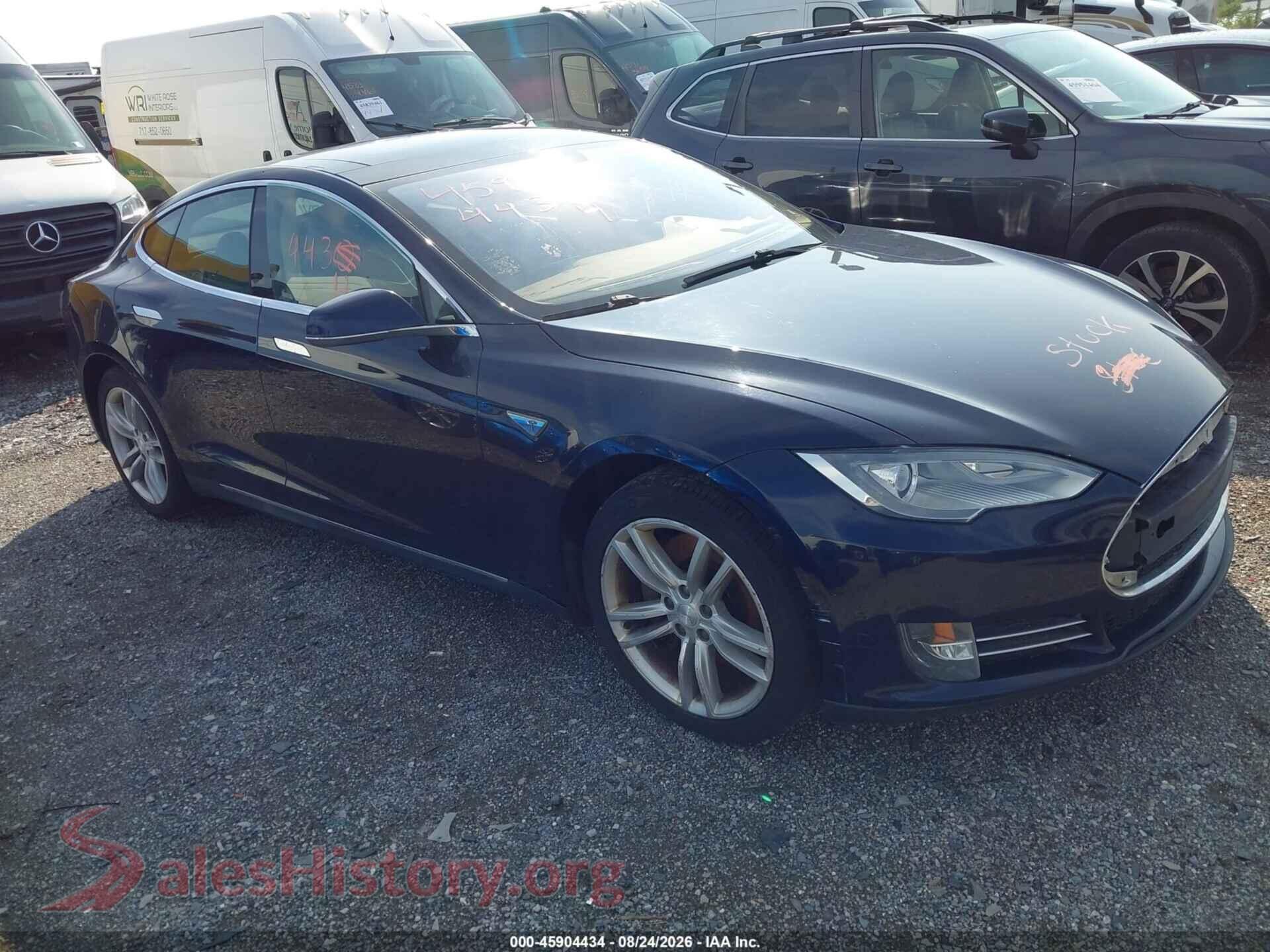 2014 TESLA MODEL S — VIN 5YJSA1H18EFP33320