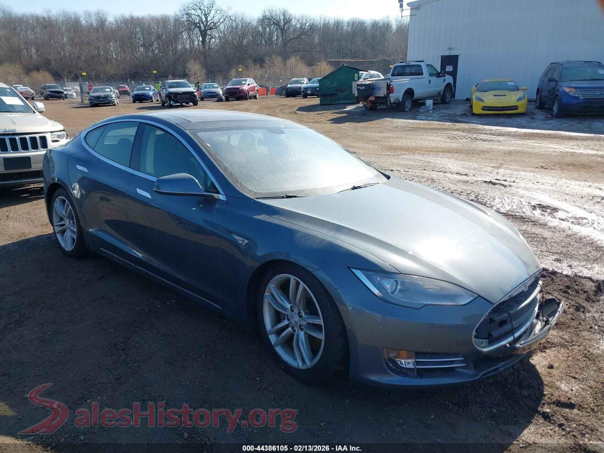 2014 TESLA MODEL S — VIN 5YJSA1H19EFP44200