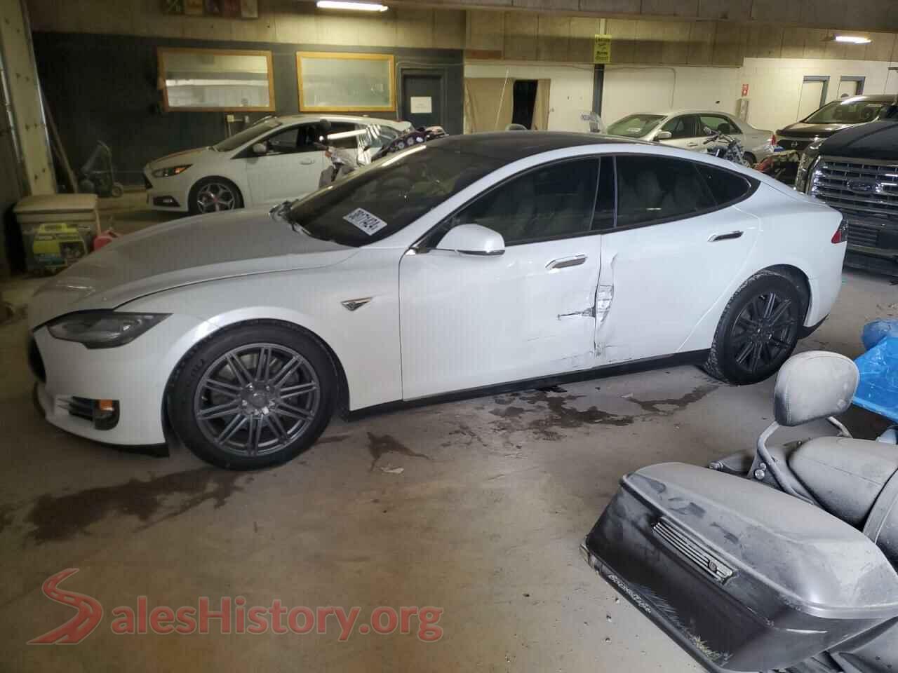 2015 TESLA MODEL S — VIN 5YJSA1H20FF100496