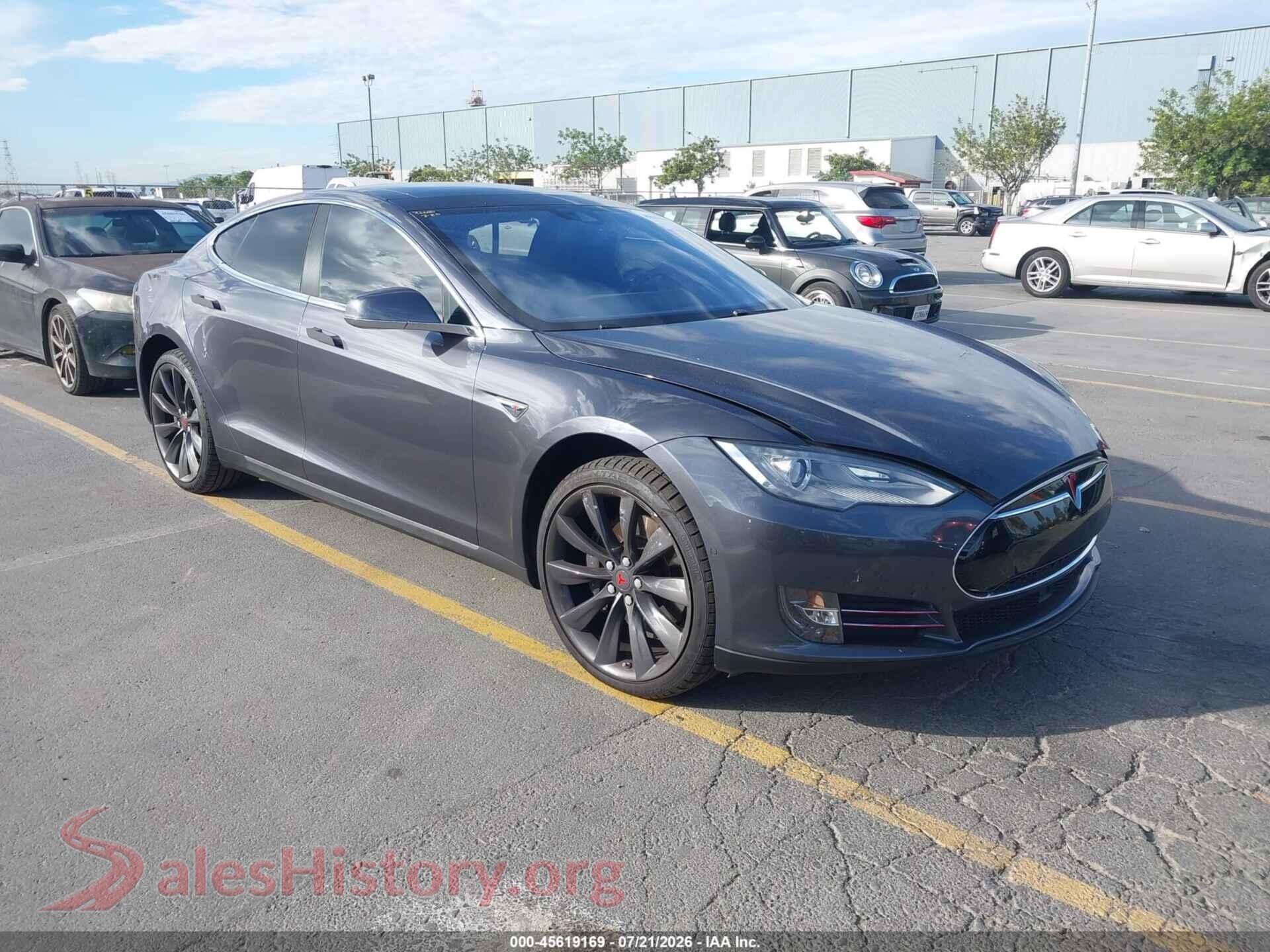 2015 TESLA MODEL S — VIN 5YJSA1H22FF087296